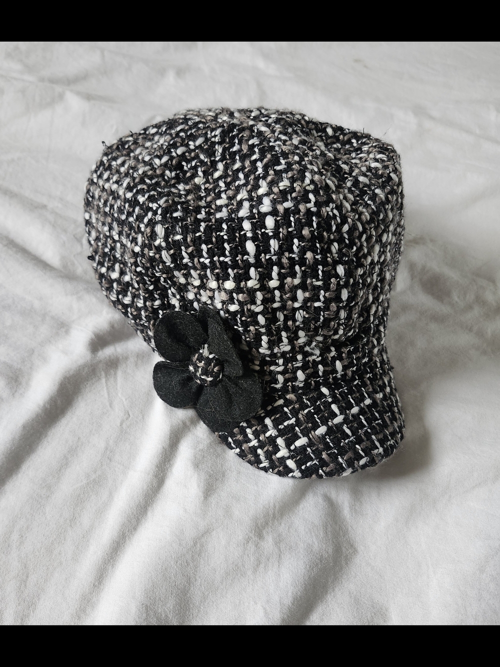 Vintage Black & White Tweed Cap with Flower Accent